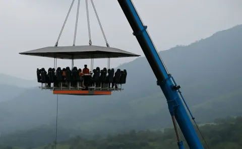 Kerala Tourists trapped in sky-dining restaurant in Idukki rescued