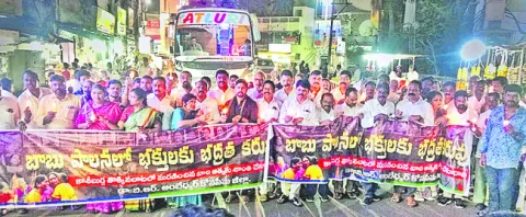 కూటమి ప్రభుత్వంలో  భక్తులకు భద్రత కరవు 

