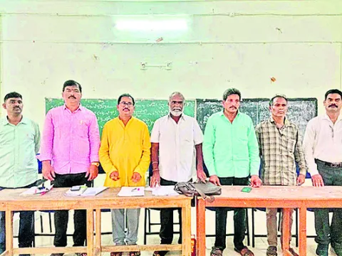 ఐక్యతతోనే హక్కుల సాధన 