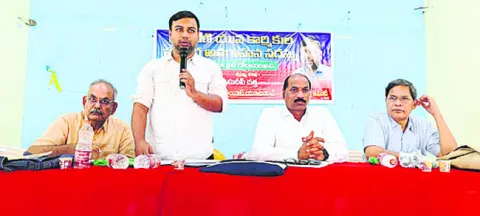 యువ కార్మికులతోనే యూనియన్ల మనుగడ