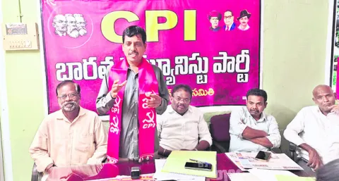 ‘బీసీ రిజర్వేషన్ల అమలు బాధ్యత ముఖ్యమంత్రిదే..’ 
