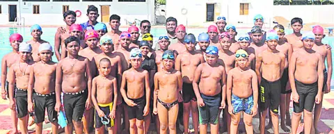 జిల్లా సిమ్మింగ్‌ జట్లు ఎంపిక 