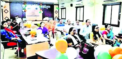 చిన్న మొత్తాల్లో పొదుపు చేయాలి 