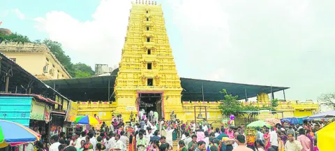 మల్లన్న క్షేత్రంలో కార్తీక శోభ 
