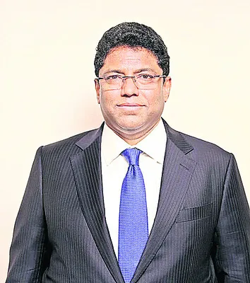 ఇస్రో శాస్త్రవేత్తలకు అభినందన  
