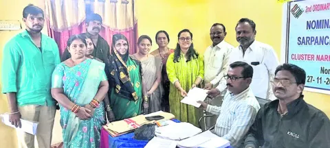 సివిల్స్‌ ప్రిపరేషన్‌.. సర్పంచ్‌ అభ్యర్థిగా నామినేషన్‌