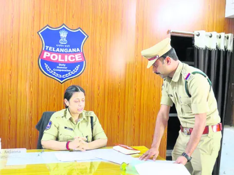 ఆయుధాల రికార్డును అప్‌డేట్‌ చేయాలి