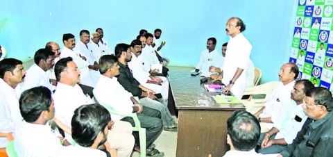 ప్రతిష్టాత్మకంగా కోటి సంతకాల సేకరణ 