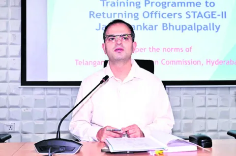 రిటర్నింగ్‌ అధికారుల పాత్ర కీలకం 