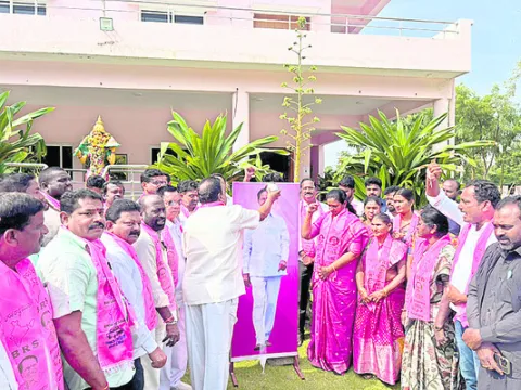 కేసీఆర్‌ ఆమరణ దీక్ష మహోత్తర మలుపు