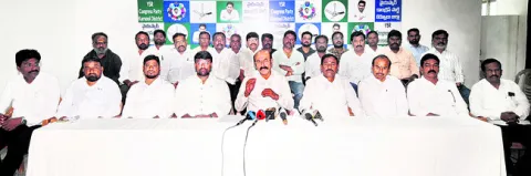 భూములు కొట్టేసేందుకే హైకోర్టు బెంచ్‌ డ్రామా