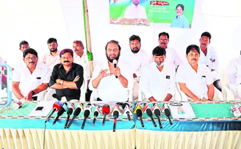 చంద్రబాబు మోసంపై ఆమరణ నిరాహార దీక్ష 