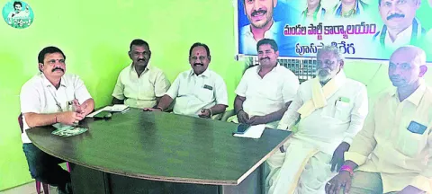 అభివృద్ధిపై బహిరంగ చర్చకు సిద్ధమా?