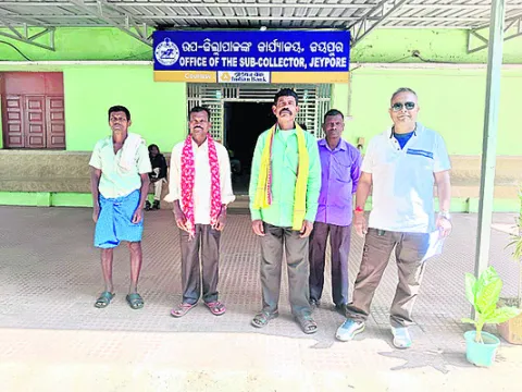 పెన్షన్‌దారుడు మరణిస్తేనే మరొకరికి పెన్షన్‌ ఇస్తారా..?