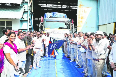 సకాలంలో విదేశానికి జనరేటర్‌
