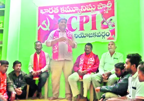 తంబళ్లపల్లె అభివృద్ధికి నిధులు ఇవ్వండి