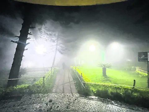 ముంచెత్తిన మంచు 