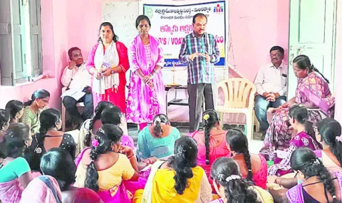 ‘అమ్మకు అక్షరమాల’ విజయవంతం చేయాలి 