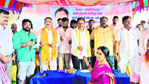 అర్హులందరికీ సంక్షేమ పథకాలు