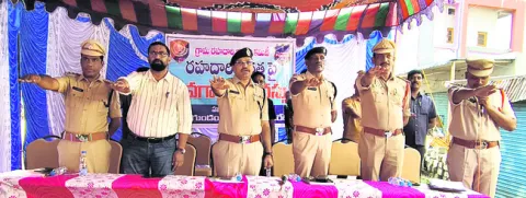 రహదారి భద్రత ప్రతీ ఒక్కరి బాధ్యత