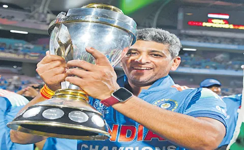 Head Coach Amol Muzumdar Inspiring Journey to World Cup Glory