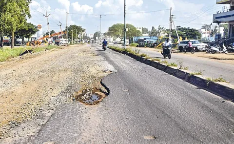 Congested Tandur-Hyderabad Road: More than 1500 Lorries and Tankers Commute Daily