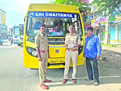 హత్యాయత్నం కేసులో ఇద్దరికి జైలు శిక్ష 
