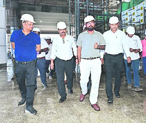 నూతన టెర్మినల్‌ నిర్మాణం  వేగవంతం చేయాలి 