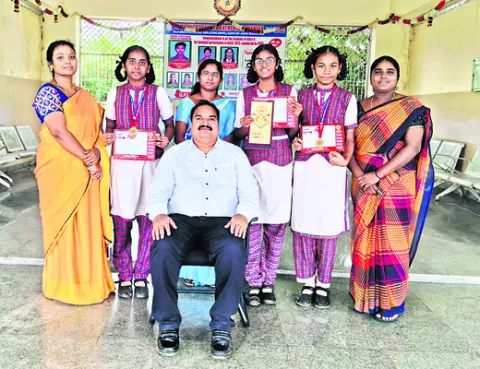 ‘భారతి’ విద్యార్థుల ప్రతిభ 