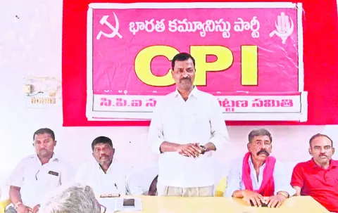 నష్టపోయిన రైతాంగాన్ని ఆదుకోవాలి