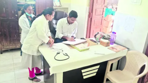 ప్రభుత్వ ఆస్పత్రిపై నమ్మకం తీసుకురావాలి 