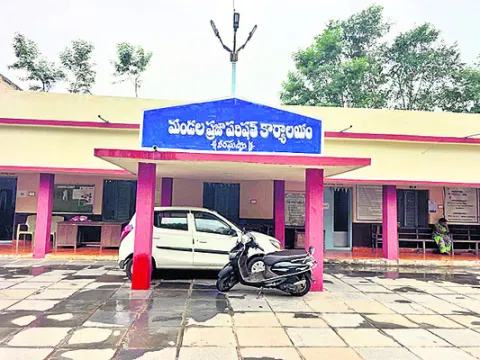 ఎన్నాళ్లీ నిరీక్షణ..!