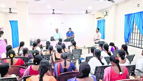 గర్భిణులకు సకాలంలో వైద్య పరీక్షలు 