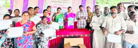 నాటు కోళ్ల పెంపకం లాభదాయకం 