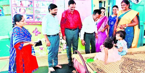 బాలల సంరక్షణ పట్ల నిర్లక్ష్యం వద్దు