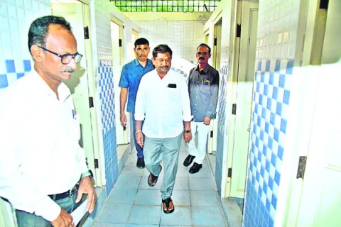 అవకాశాలను సద్వినియోగం చేసుకోండి