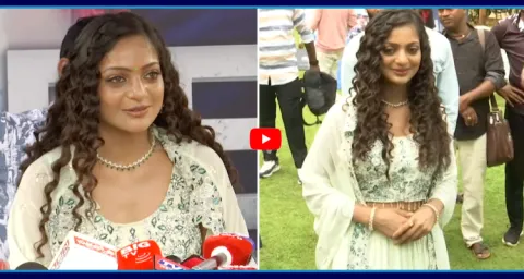 Kumbh Mela Star Monalisa Stunning New Movie 1