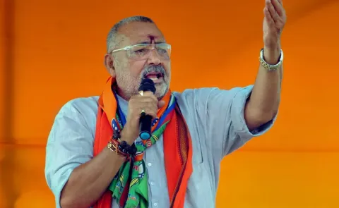 Giriraj Singh on checking burqa clad voters12