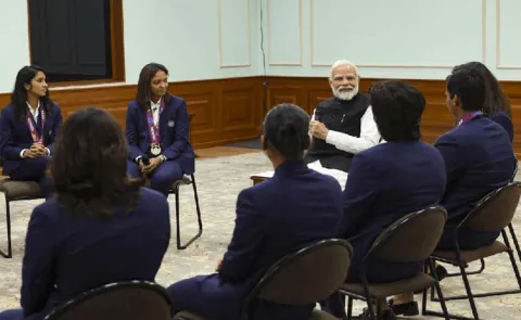 PM Narendra Modis Message During Chat With Womes World Cup Winners