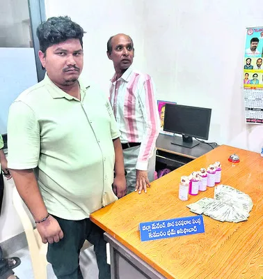 ఏసీబీ అధికారుల దాడి