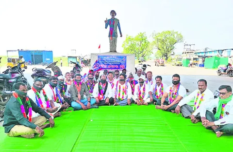 ‘తక్షణమే రాజ్యాంగ సవరణ చేయాలి’