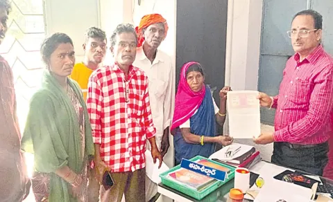 adilabad Woman Land donation for Indiramma Housing Scheme