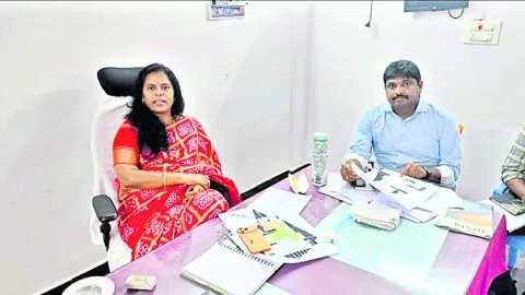 తక్షణమే ఇళ్లు ఖాళీ చేయలేం.. 