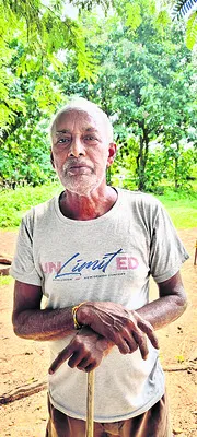 మా పొలం నష్టం నమోదు నిలిపేశారు.. 
