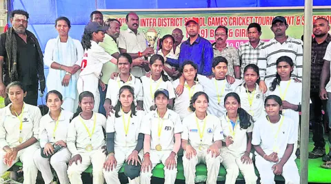 స్కూల్‌ గేమ్స్‌ క్రికెట్‌ ఛాంపియన్‌గా అనంతపురం 