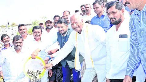 మత్స్యకారుల ఆర్థిక అభివృద్ధికి కృషి