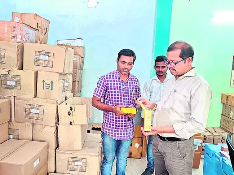 డీఎంహెచ్‌ఓ ఆకస్మిక తనిఖీ 