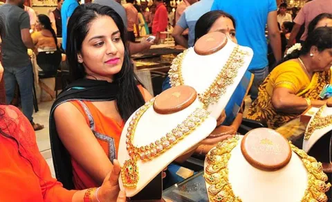 key precautions to take when buying gold and silver jewellery6