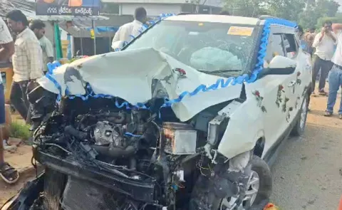 Car Accident At Kakinada District