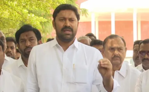 Ys Avinash Reddy Dharna In Front Of Lingala Police Station
